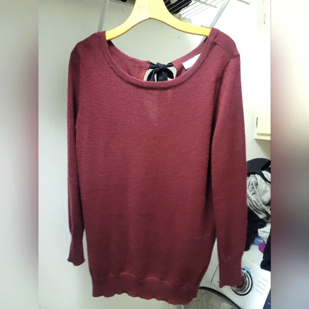 Motherhood sweater with ribbon tie in back